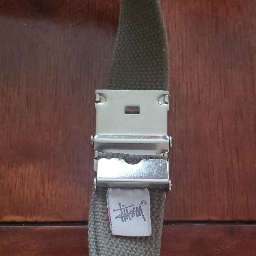 Stussy Silver Buckle with Green Strap - Picture 2 of 6